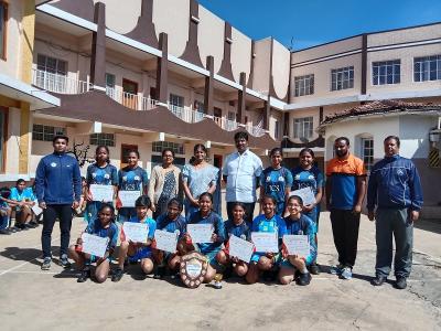 vollyball champions honoured by school