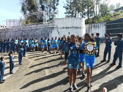 vollyball champions honoured by school