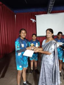 vollyball champions honoured by school